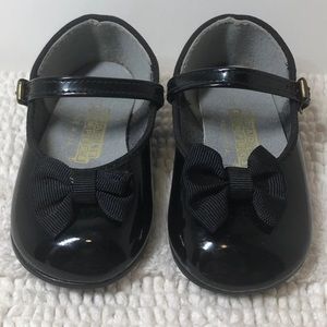 Vintage 80s Patent Leather Mary Janes size 3